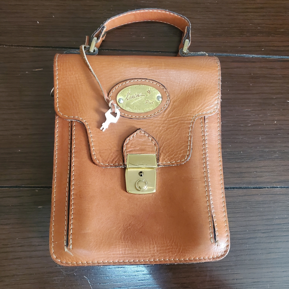 Jimenez H Piel Vintage Elegant Tan Leather Crossbody Bag
